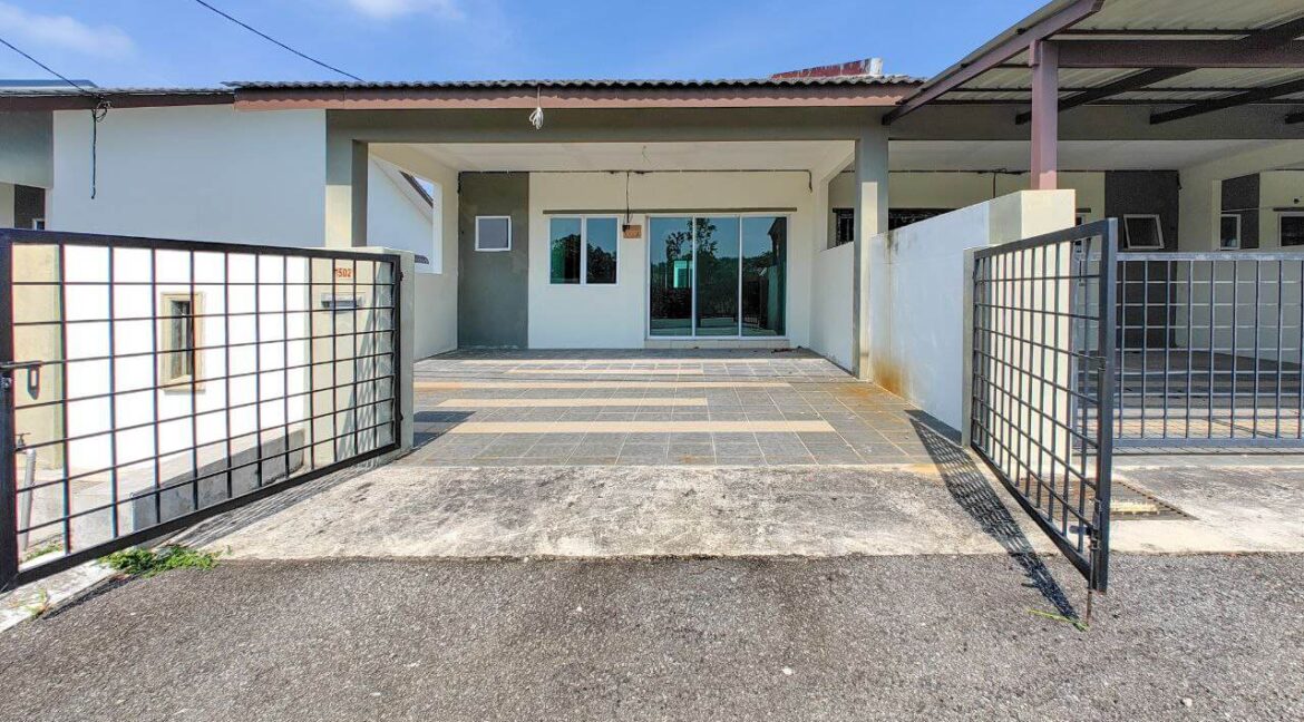 facing-open-teres-setingkat-utk-dijual-di-residens-1-bbsap-sitiawan-03