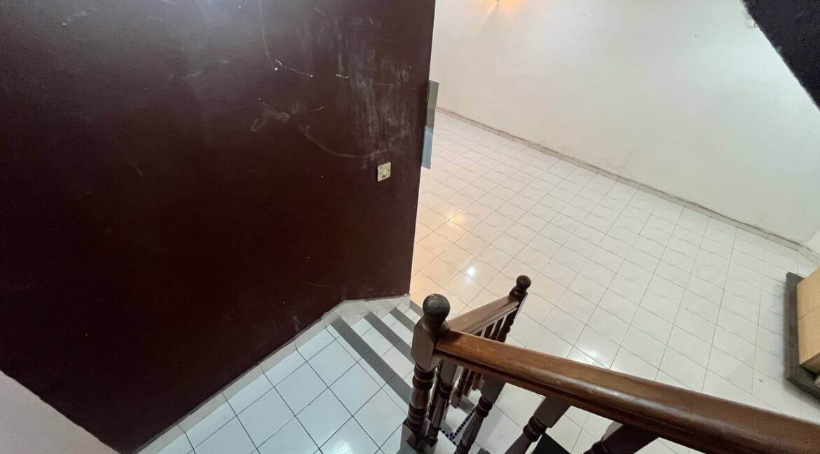 rumah-2-tingkat-untuk-dijual-taman-tinggi-silibin-ipoh-22