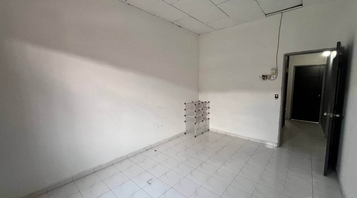 rumah-2-tingkat-untuk-dijual-taman-tinggi-silibin-ipoh-28