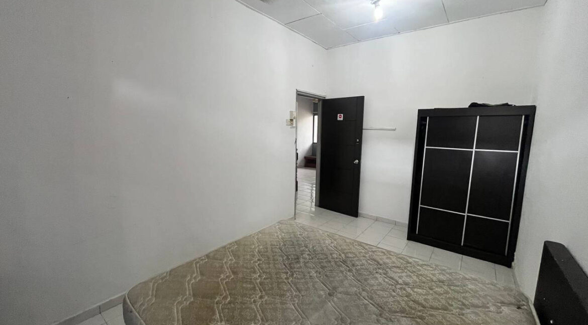 rumah-2-tingkat-untuk-dijual-taman-tinggi-silibin-ipoh-29