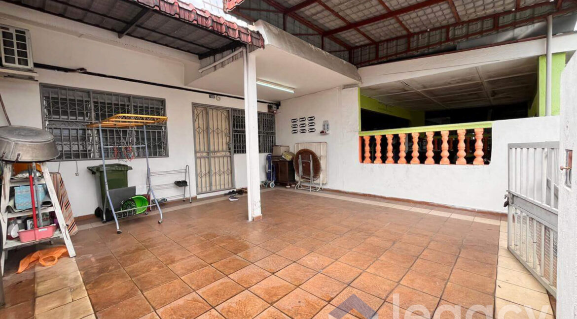 rumah-low-cost-untuk-dijual-di-taman-desa-aman-ipoh-08
