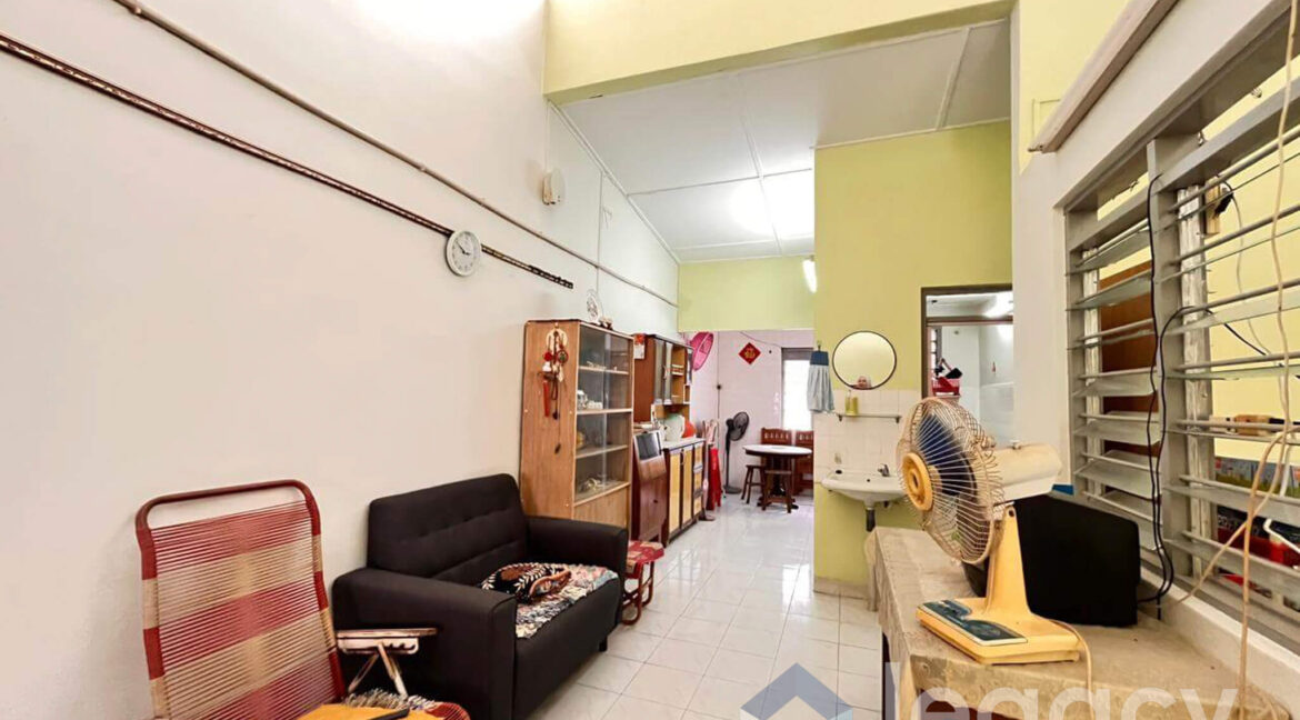 rumah-low-cost-untuk-dijual-di-taman-desa-aman-ipoh-11