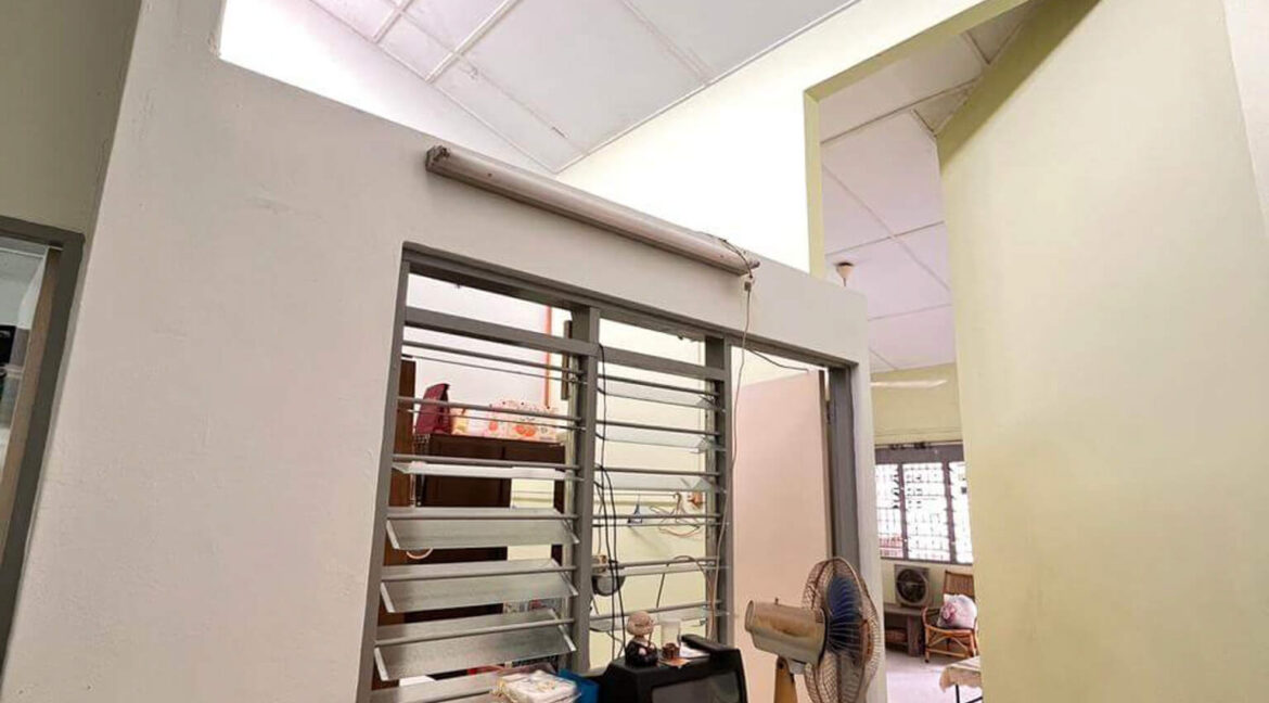rumah-low-cost-untuk-dijual-di-taman-desa-aman-ipoh-15
