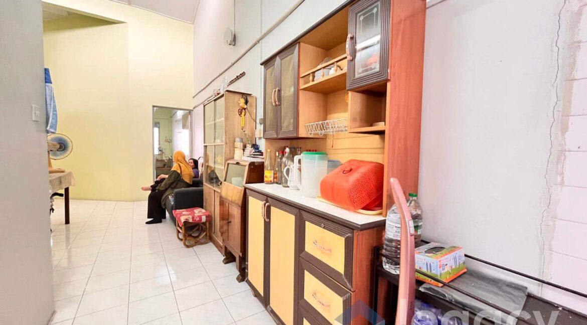 rumah-low-cost-untuk-dijual-di-taman-desa-aman-ipoh-16
