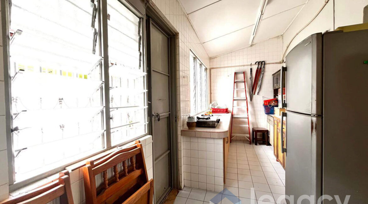 rumah-low-cost-untuk-dijual-di-taman-desa-aman-ipoh-18