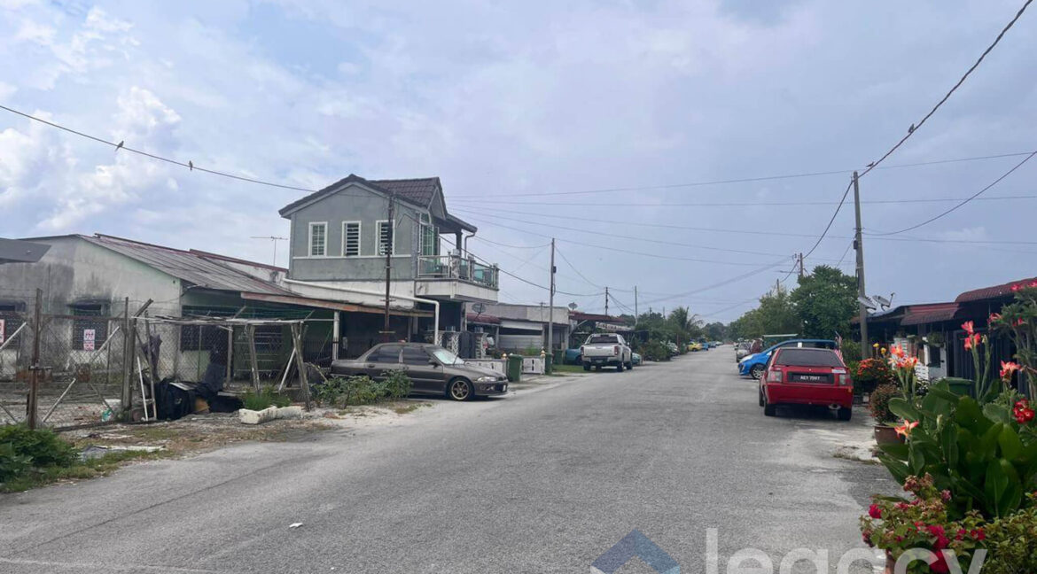rumah-low-cost-untuk-dijual-di-taman-desa-aman-ipoh-29