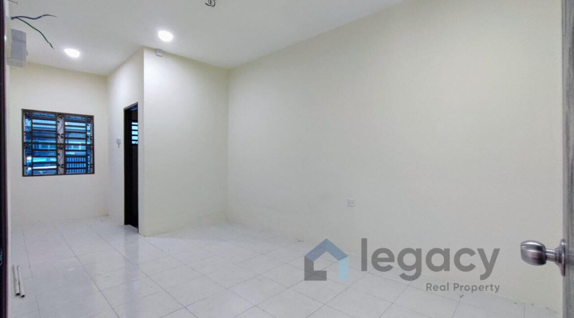 rumah-teres-setingkat-untuk-dijual-di-taman-lagenda-teluk-intan-09