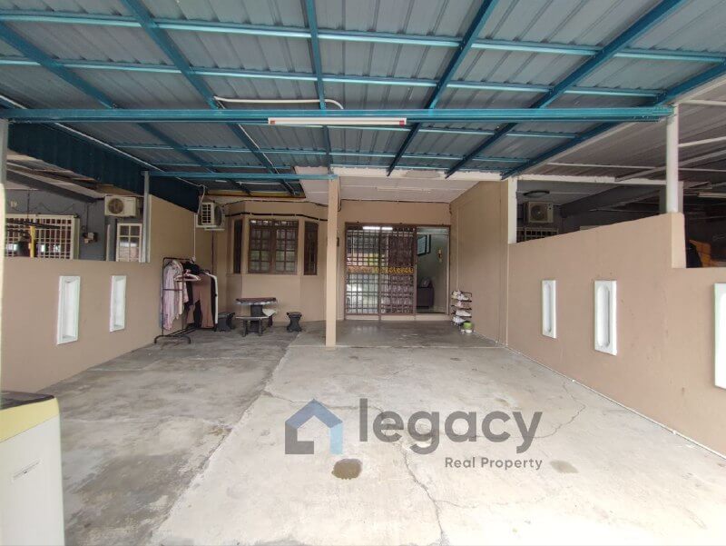 rumah-teres-setingkat-untuk-dijual-di-taman-siputeh-mas-03