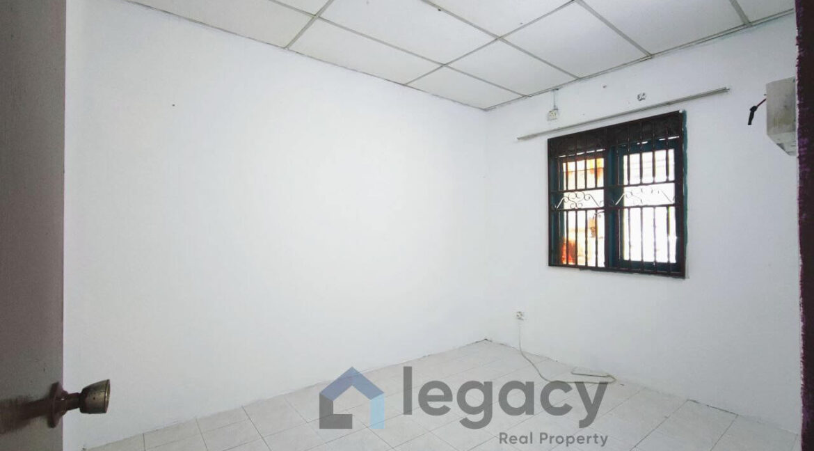 rumah-teres-untuk-dijual-di-taman-chandan-putri-kuala-kangsar-10