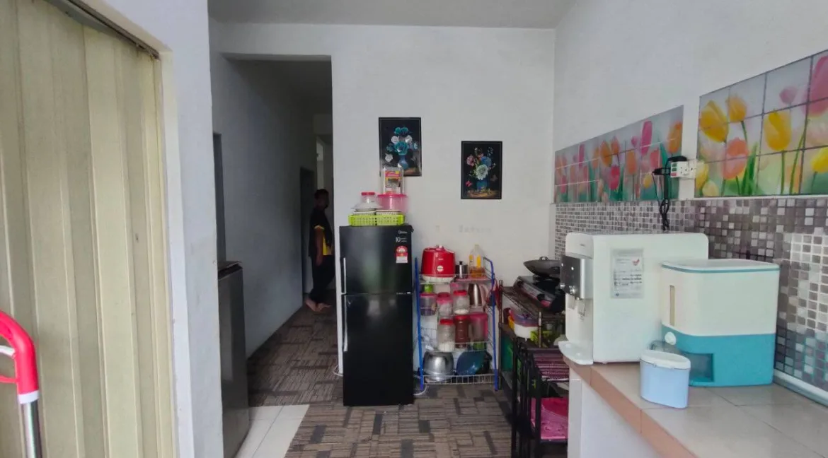 rumah-semi-d-setingkat-untuk-dijual-di-desa-chemor-sejahtera-11