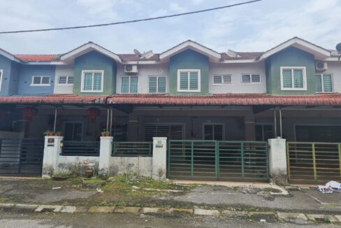 Rumah Teres 1.5 Tingkat untuk dijual di Taman Mewah Prima, Bidor