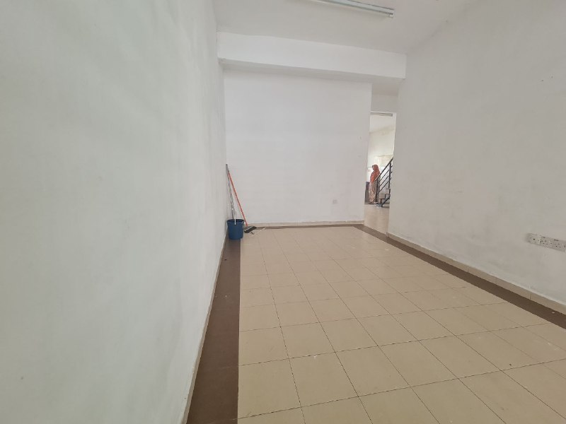rumah-teres-1-5-tingkat-untuk-dijual-di-taman-mewah-prima-bidor-06