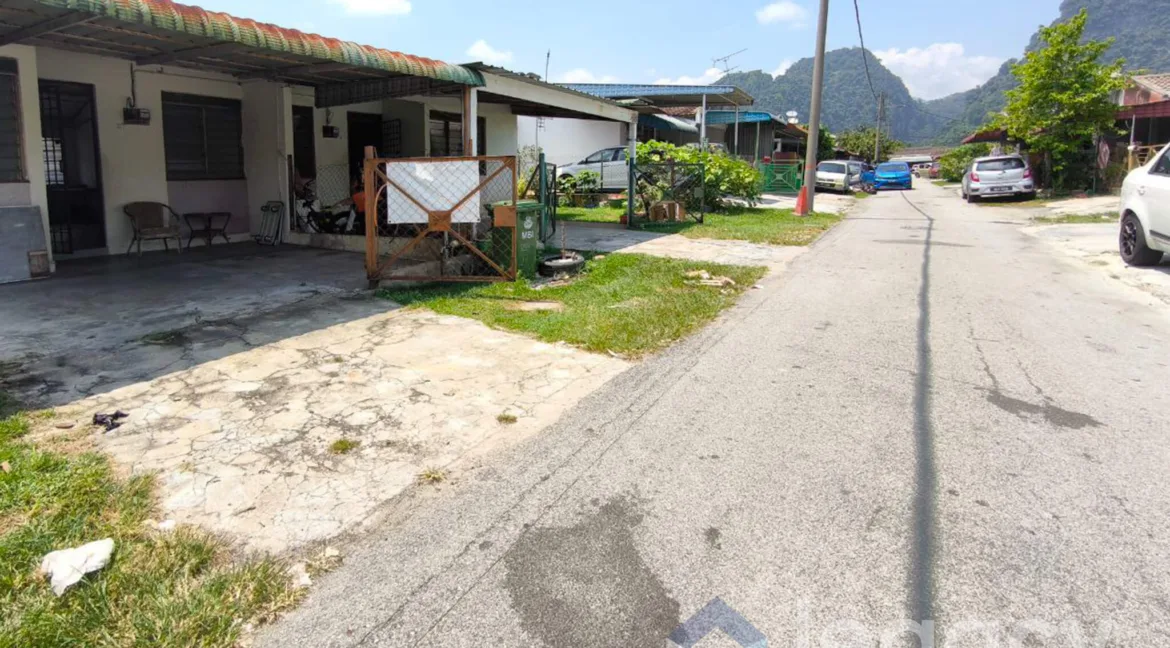rumah-teres-setingkat-untuk-dijual-di-tambun-ipoh-12