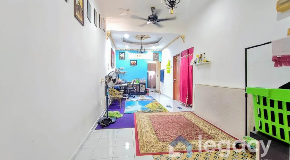 rumah-teres-untuk-dijual-di-bandar-universiti-seri-iskandar-04