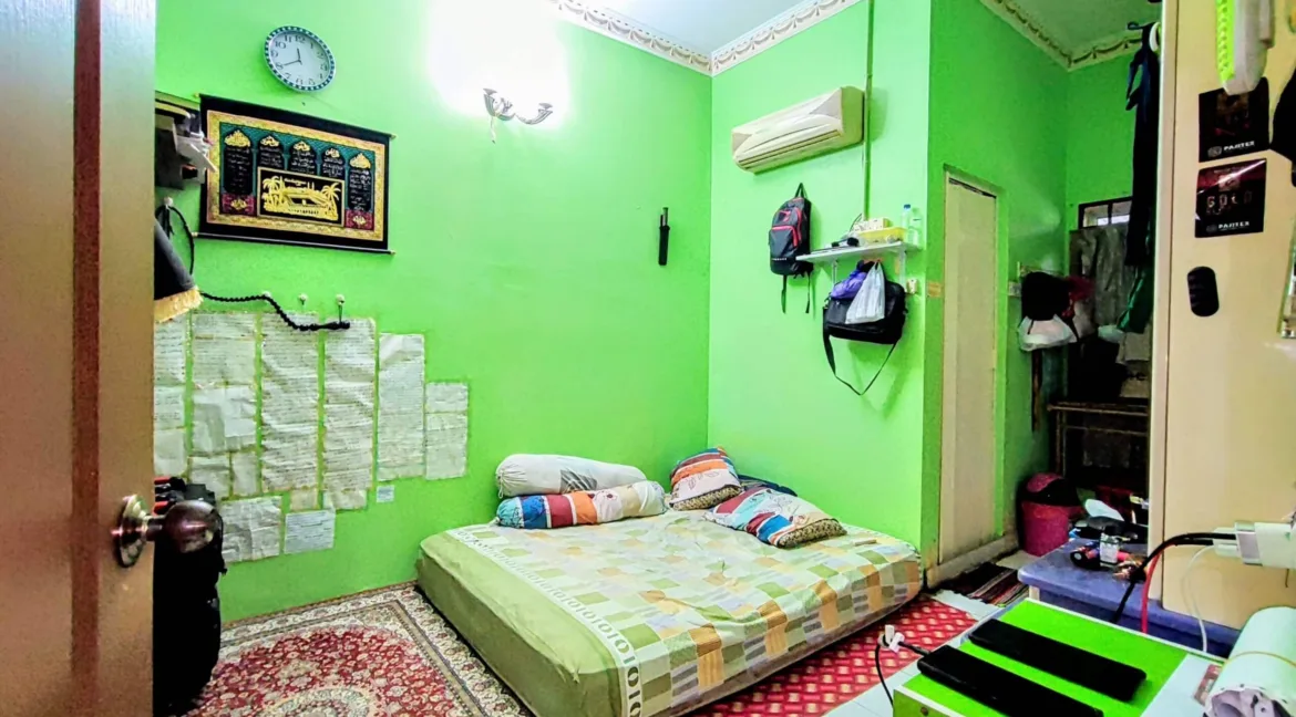 rumah-teres-untuk-dijual-di-bandar-universiti-seri-iskandar-08