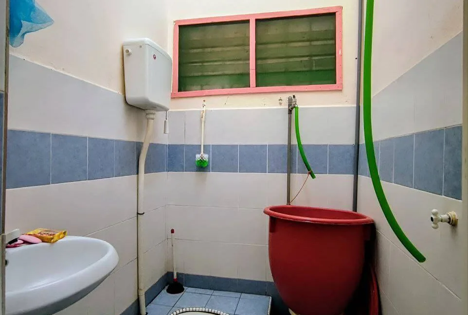 rumah-teres-untuk-dijual-di-bandar-universiti-seri-iskandar-12