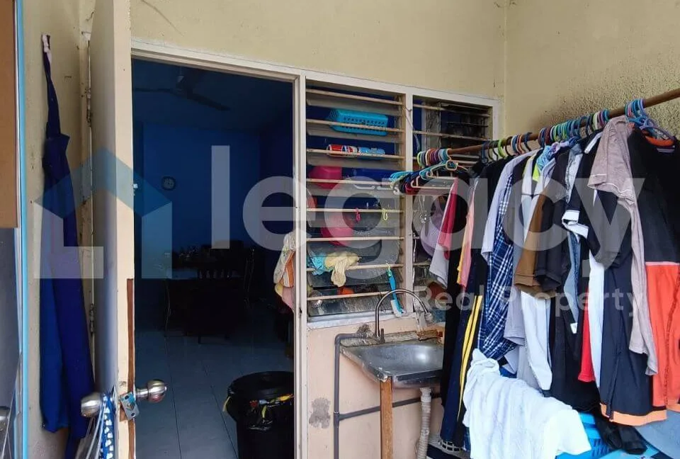 teres-setingkat-untuk-dijual-di-medan-lapangan-permata-ipoh-23