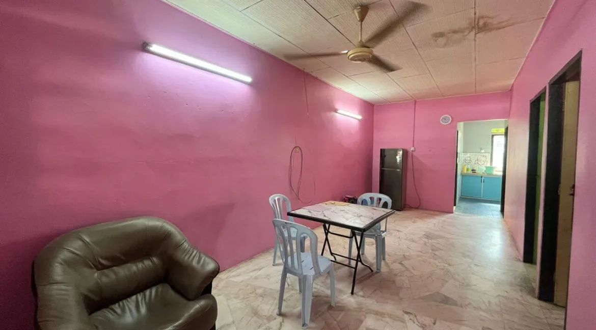 teres-setingkat-untuk-dijual-di-taman-bukit-indah-tapah-04