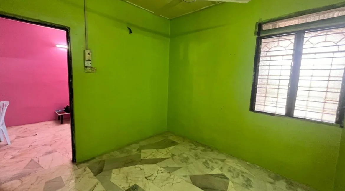 teres-setingkat-untuk-dijual-di-taman-bukit-indah-tapah-07