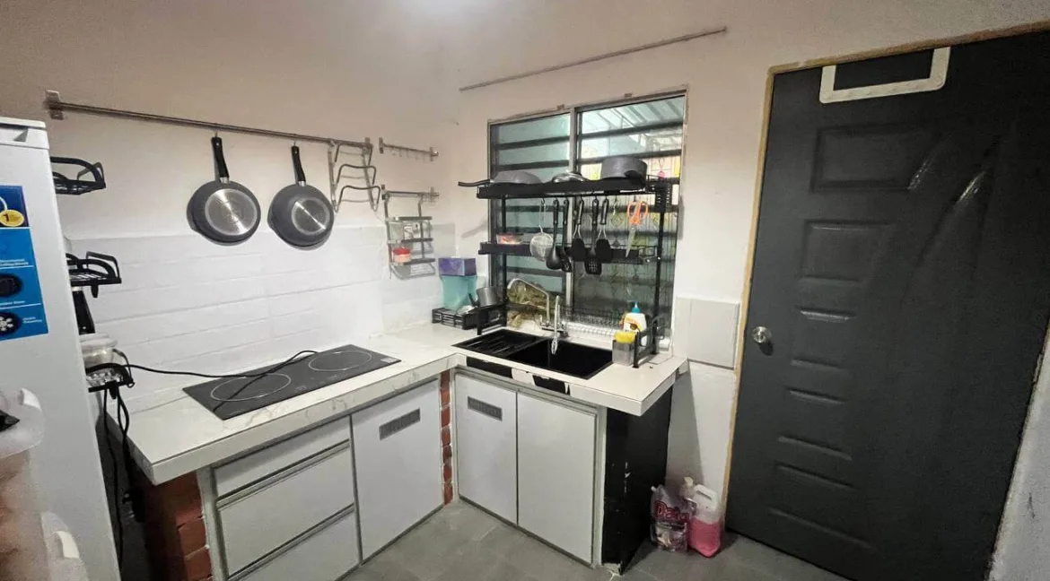 banglo-setingkat-untuk-dijual-di-kampung-senggang-kuala-kangsar-19