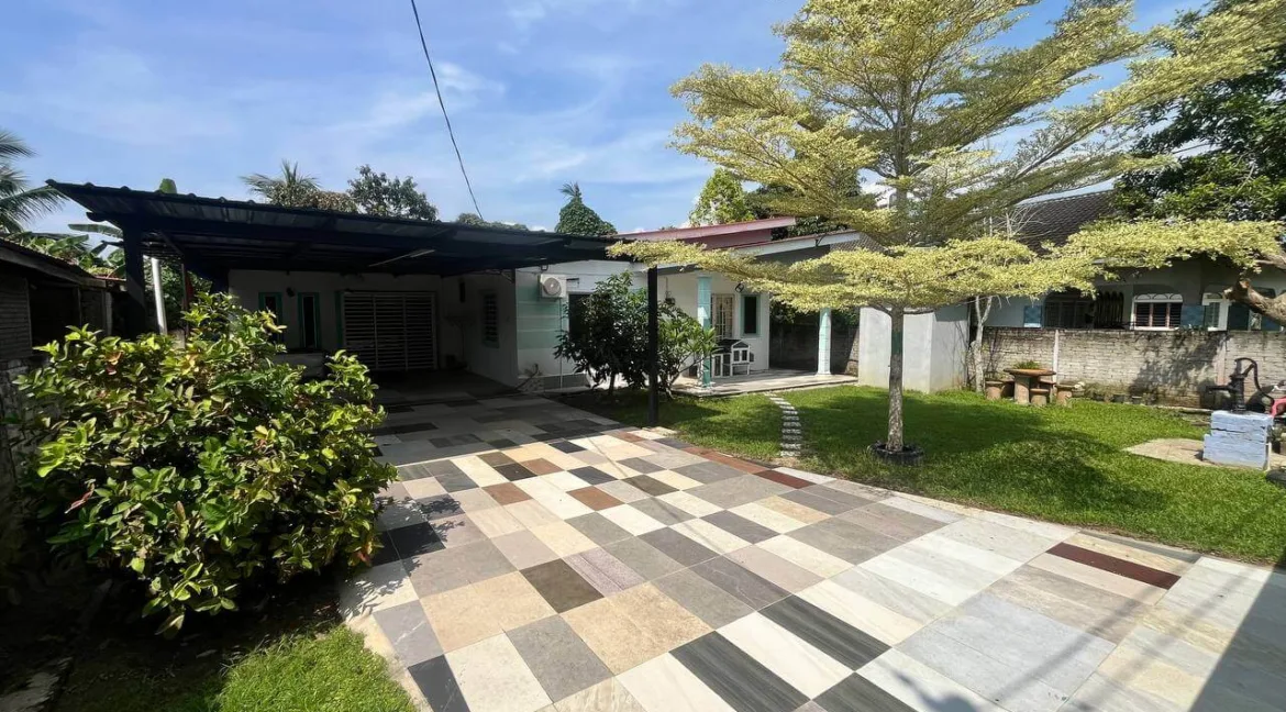 banglo-setingkat-untuk-dijual-di-kampung-senggang-kuala-kangsar-21