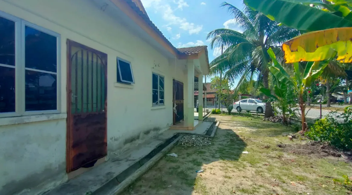 corner-lot-teres-setingkat-untuk-dijual-di-taman-iskandar-perdana-05