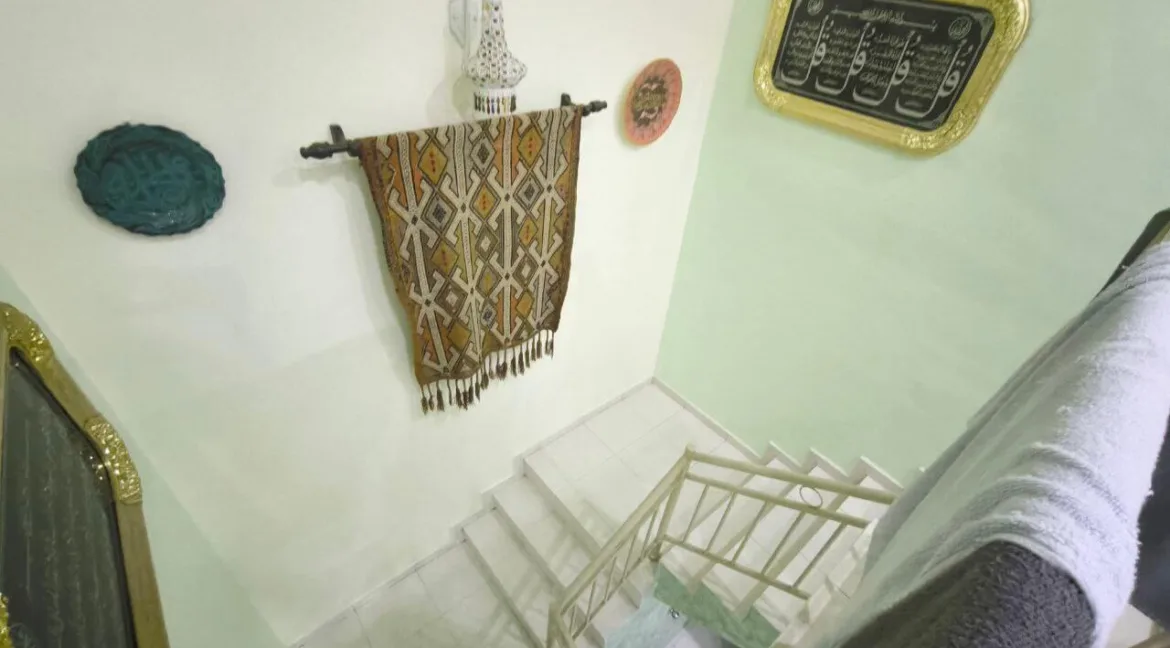 rumah-2-tingkat-untuk-dijual-di-taman-lumut-indah-lumut-11