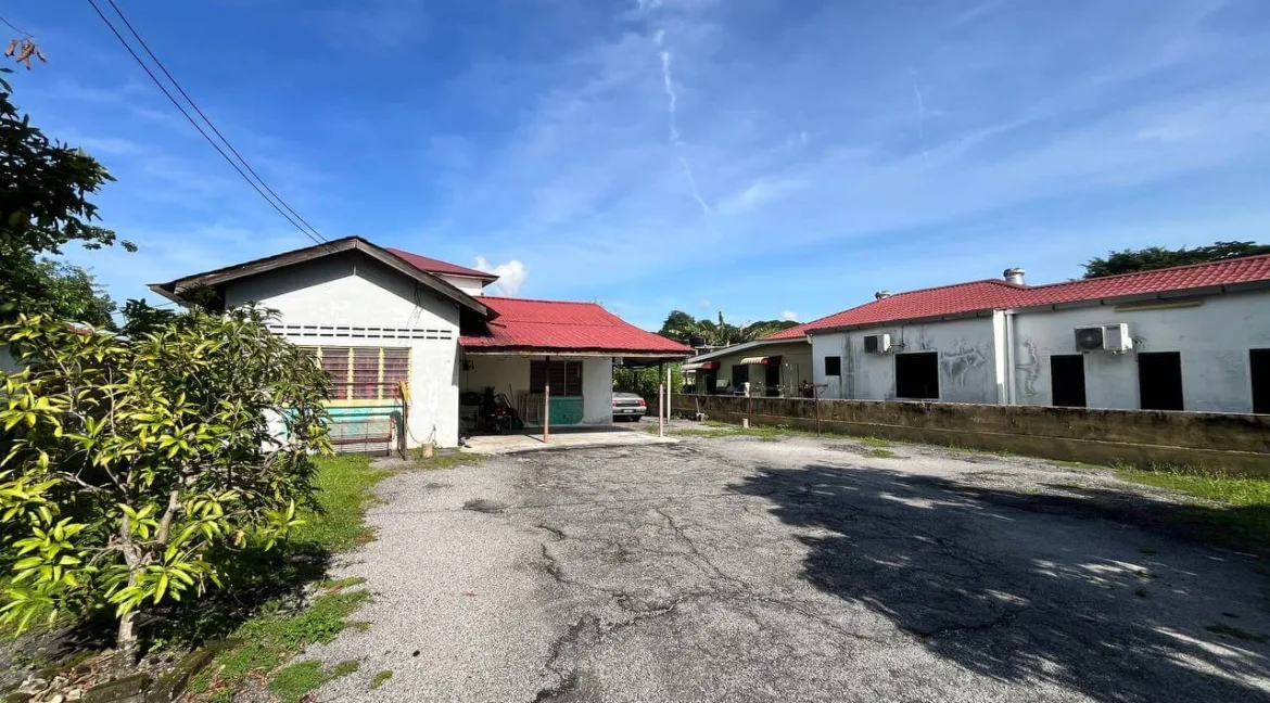 rumah-banglo-setingkat-untuk-dijual-di-sri-kinta-ipoh-03