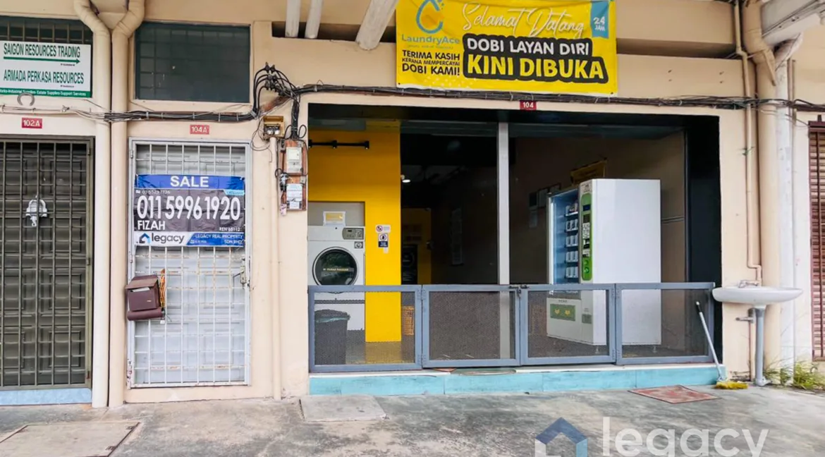 rumah-kedai-dua-tingkat-untuk-dijual-di-taman-che-wan-ipoh-01-02
