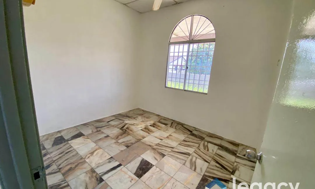 rumah-teres-setingkat-untuk-dijual-di-medan-klebang-restu-09