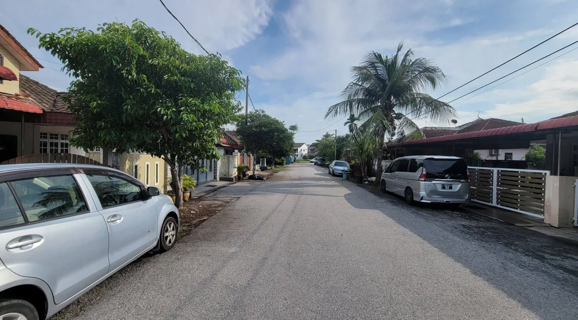 semi-d-satu-setengah-tingkat-untuk-dijual-di-seri-manjung-04