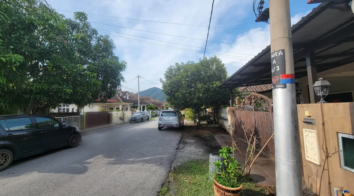 semi-d-satu-setengah-tingkat-untuk-dijual-di-seri-manjung-05