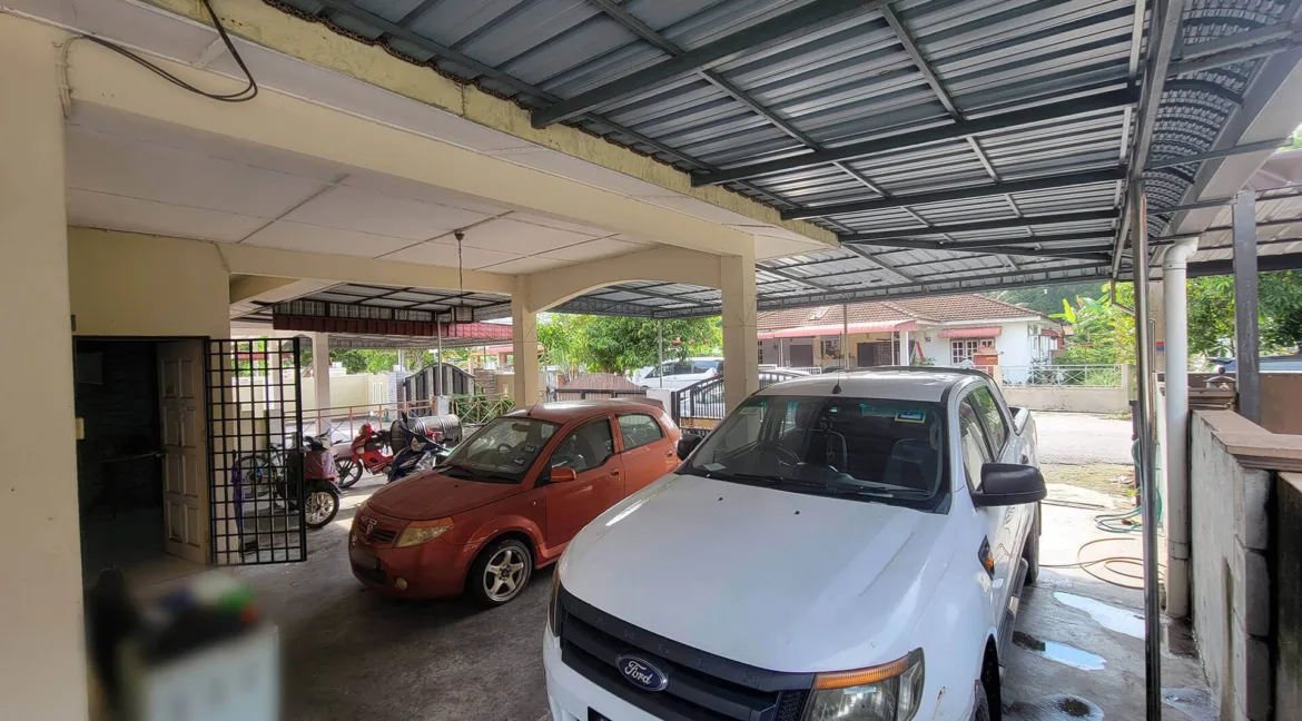 semi-d-satu-setengah-tingkat-untuk-dijual-di-seri-manjung-08