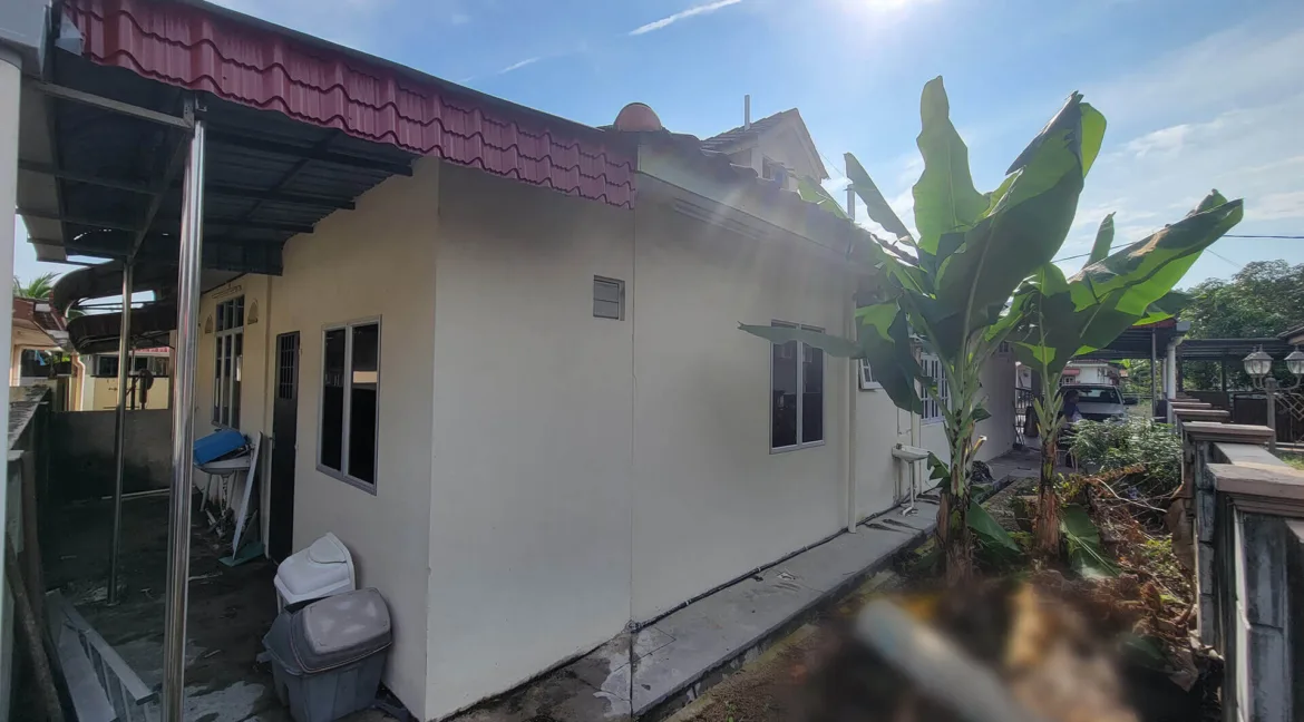 semi-d-satu-setengah-tingkat-untuk-dijual-di-seri-manjung-09