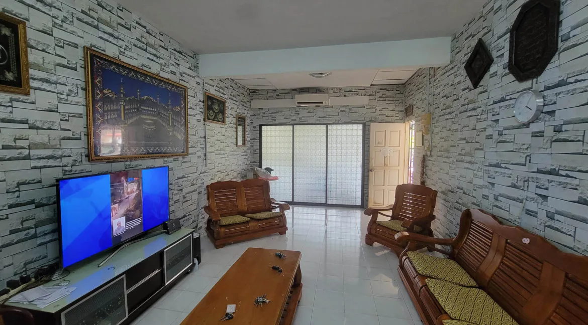 semi-d-satu-setengah-tingkat-untuk-dijual-di-seri-manjung-11