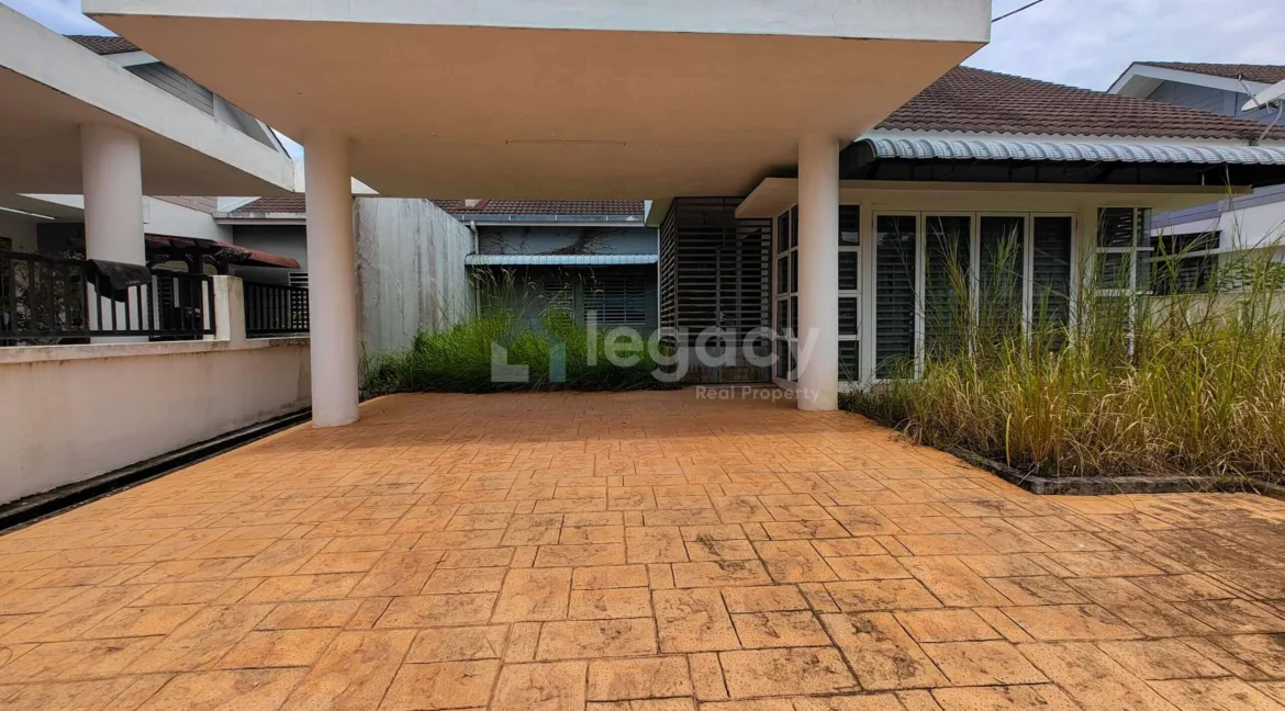 semi-detached-untuk-dijual-di-puncak-iskandar-seri-iskandar-04