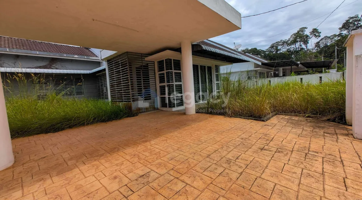 semi-detached-untuk-dijual-di-puncak-iskandar-seri-iskandar-06