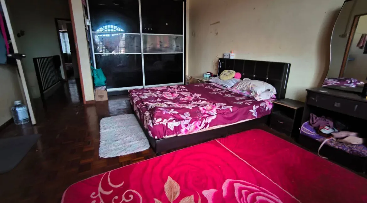 teres-2-tingkat-untuk-dijual-di-venice-sutera-sitiawan-12