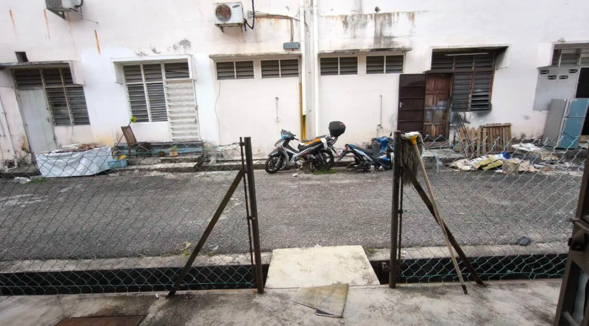 teres-2-tingkat-untuk-dijual-di-venice-sutera-sitiawan-15