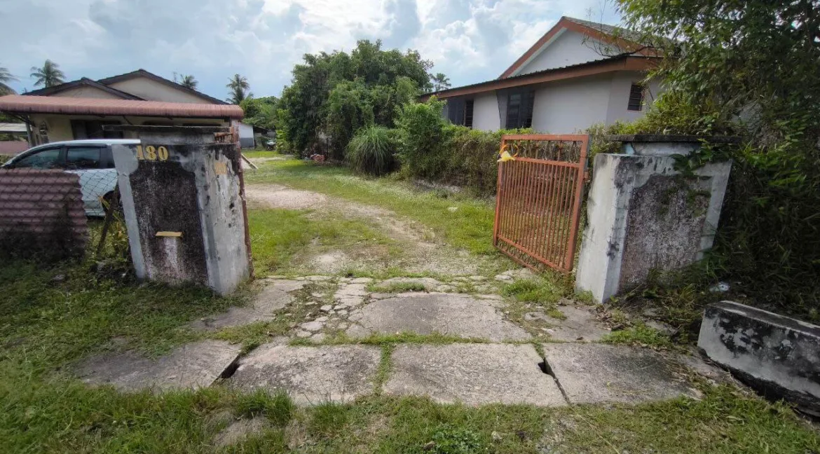 rumah-untuk-dijual-di-ara-payong-batu-gajah-02
