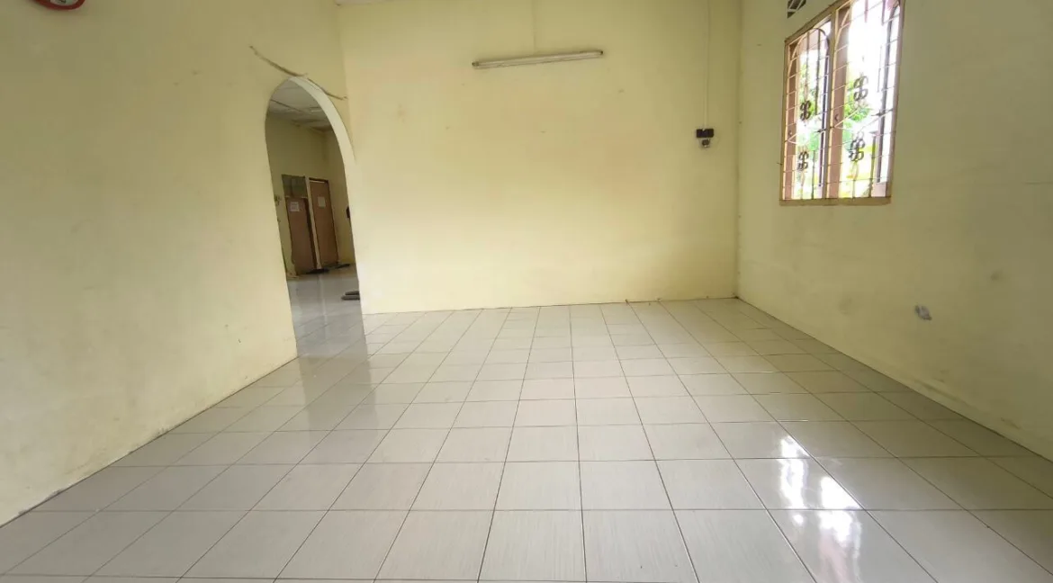 rumah-untuk-dijual-di-ara-payong-batu-gajah-12