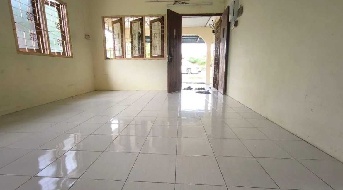 rumah-untuk-dijual-di-ara-payong-batu-gajah-13