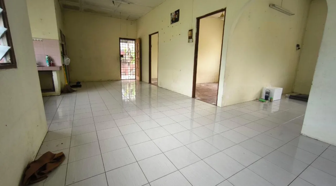 rumah-untuk-dijual-di-ara-payong-batu-gajah-16