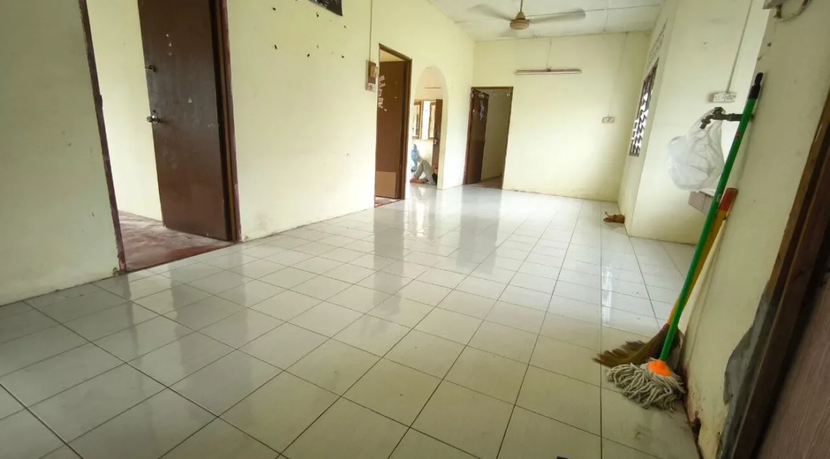 rumah-untuk-dijual-di-ara-payong-batu-gajah-20