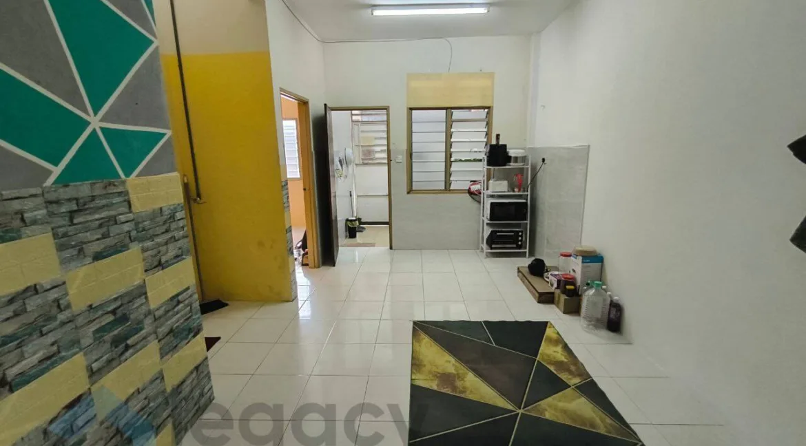 rumah-untuk-dijual-di-taman-jana-utama-kamunting-07