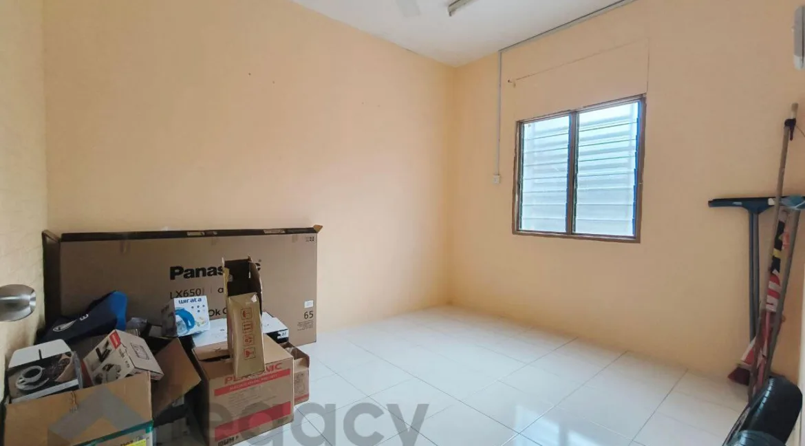 rumah-untuk-dijual-di-taman-jana-utama-kamunting-13