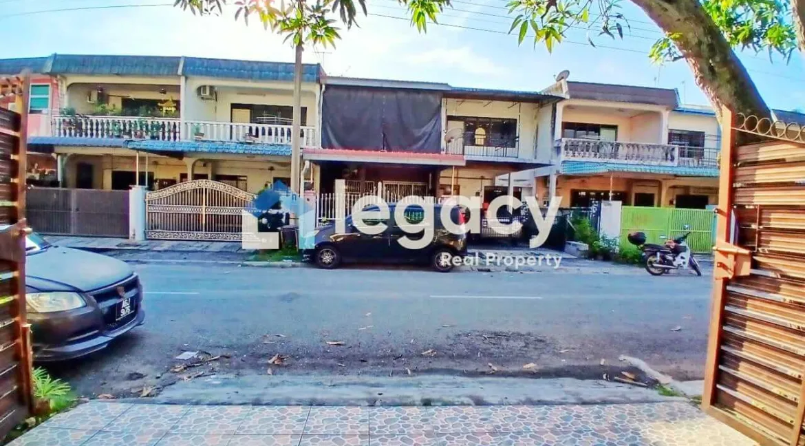 teres-2-tingkat-untuk-dijual-di-taman-pengkalan-barat-ipoh-02