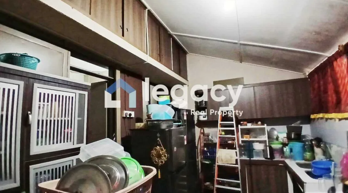 teres-2-tingkat-untuk-dijual-di-taman-pengkalan-barat-ipoh-08