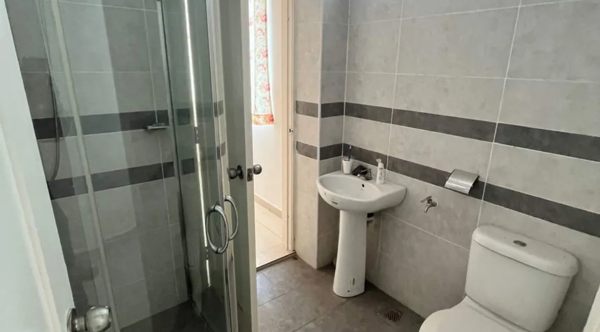 teres-2-tingkat-untuk-dijual-di-the-estate-desa-meru-park-ipoh-28