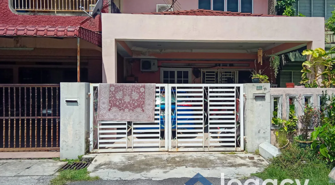 Teres 2 Tingkat Untuk Dijual Di Taman Ipoh Jaya, Gunung Rapat